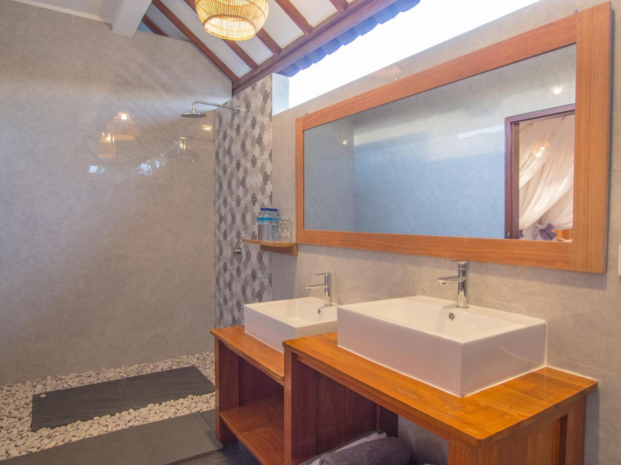 Coco Breeze Spa Hotel Gili Air Ngoại thất bức ảnh